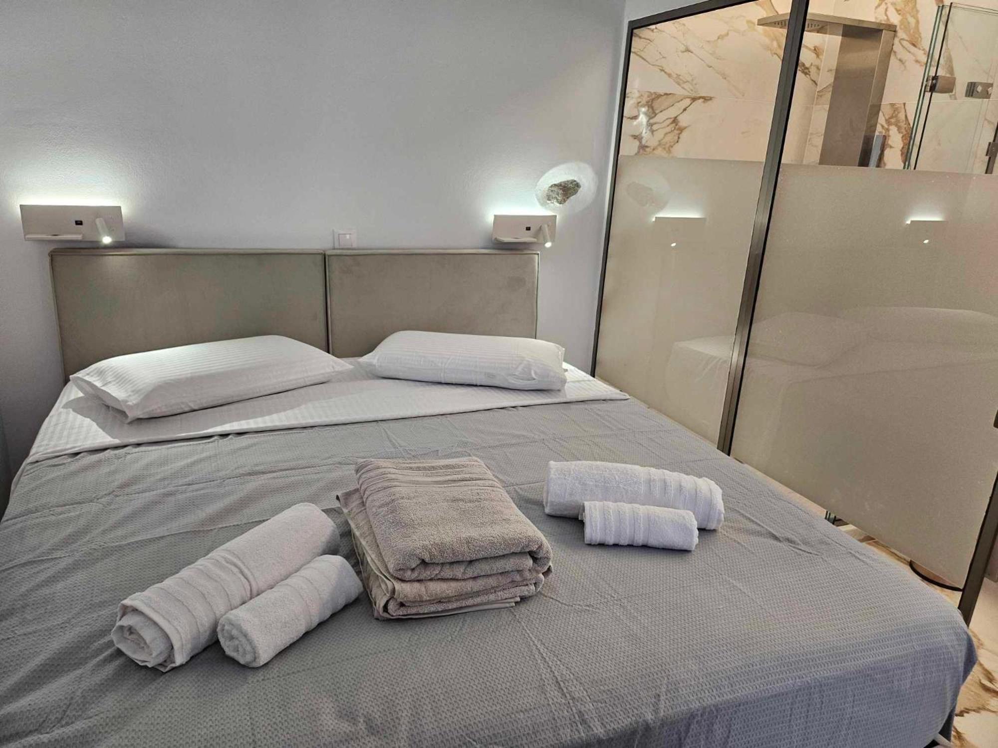 Aristotelis Homes Katapola