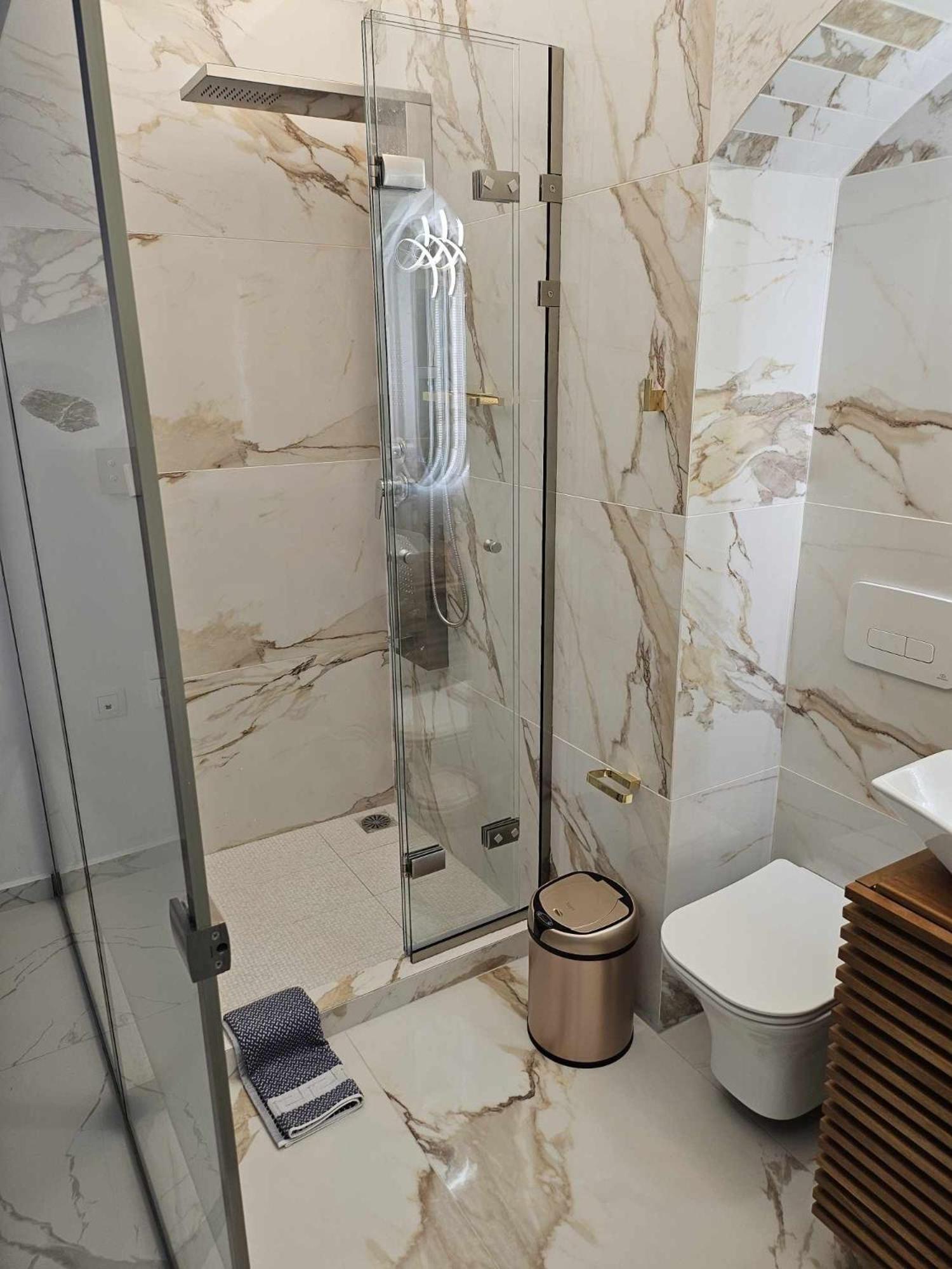 Aristotelis Homes *